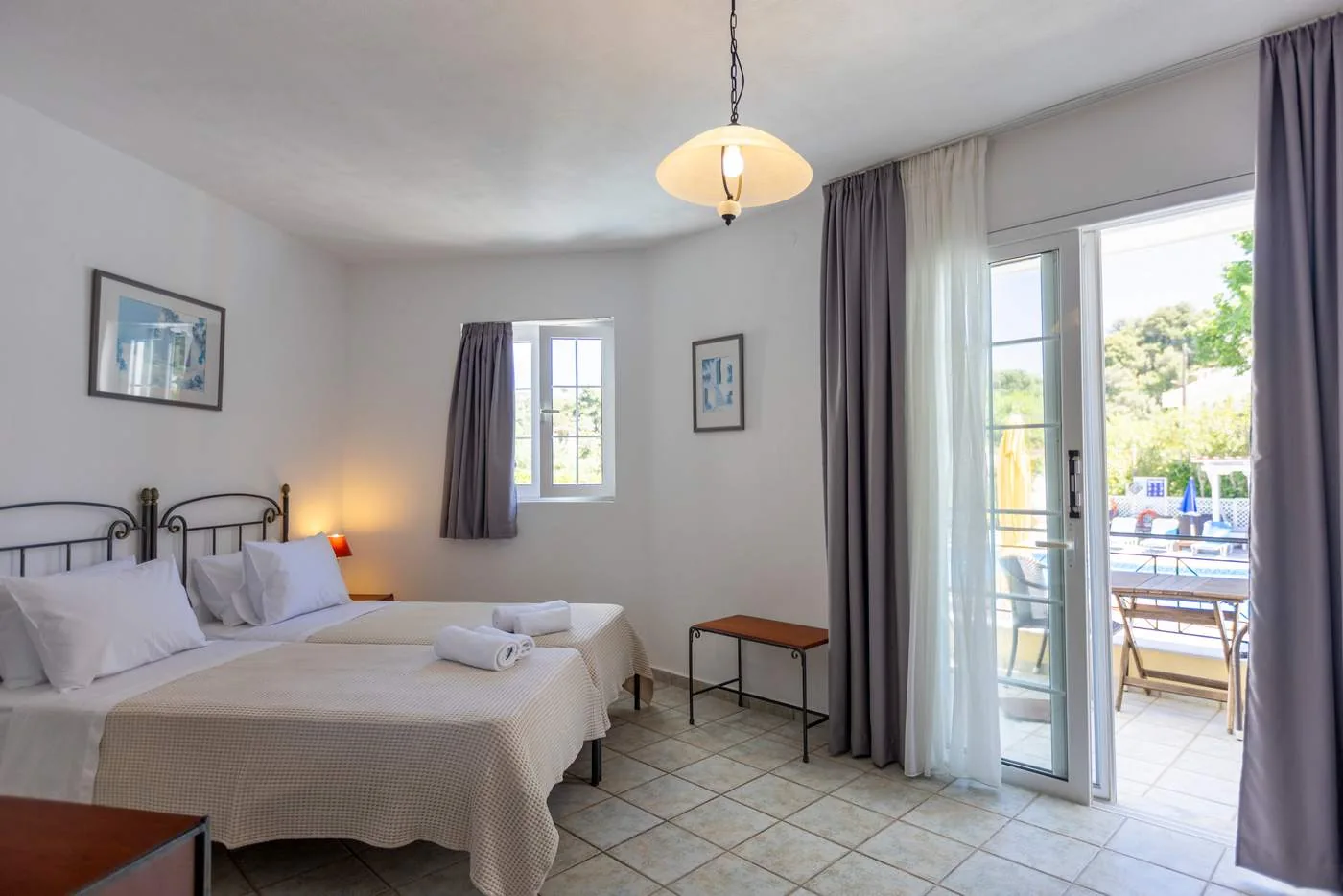 Bright twin studio with balcony access